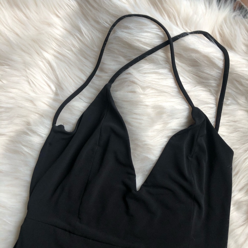 Backless dress